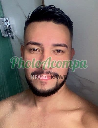 Acompanhante masculino em Manaus com beijo grego (4) — Lion Santos