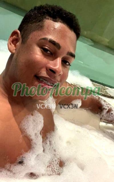 Foto 4: Acompanhante masculino em Salvador — beijo na boca, Luan
