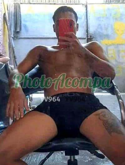 Acompanhante masculino em Rio de Janeiro com beijo grego (4) — Lucas