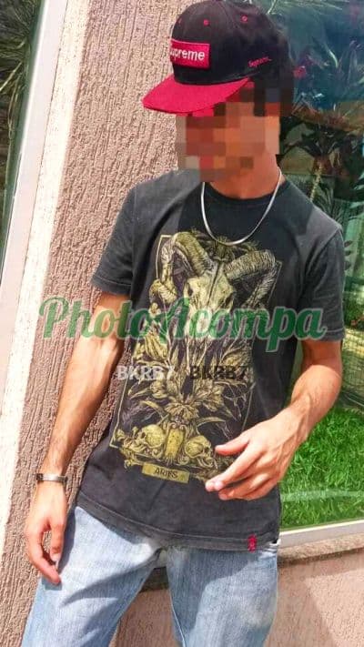 Acompanhante masculino em Brasília com beijo grego (4) — Lucas