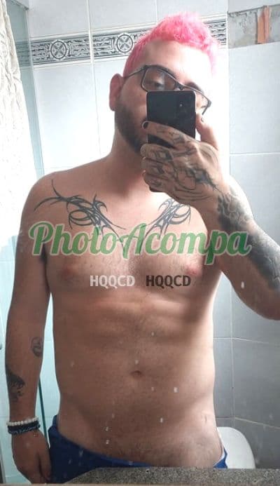 Acompanhante masculino em Santos com beijo grego (4) — Luffy Saturnino