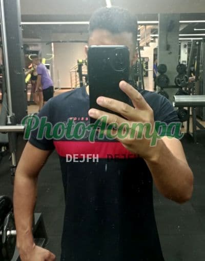 Acompanhante masculino em Campinas com beijo grego (4) — Márcio