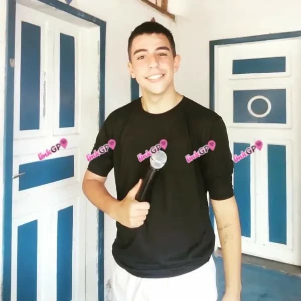 Acompanhante masculino cabelo liso em São Paulo, foto de perfil