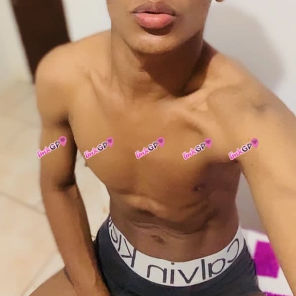 Acompanhante masculino alto em Erechim, foto de perfil