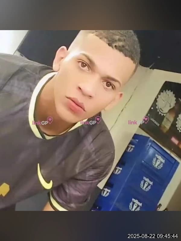 Acompanhante masculino em Brasil com beijo grego (20) — Moreno Rei