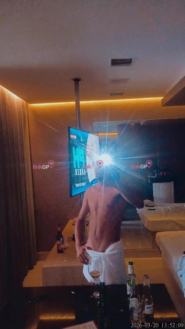 Foto 5: Acompanhante masculino magrinho em Brasil — Moreno Rei