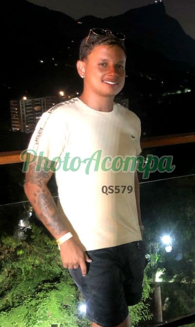 Acompanhante masculino em Rio de Janeiro com beijo grego (4) — Nicolás