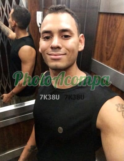 Acompanhante masculino em Rio de Janeiro com beijo na boca (4) — Paulo