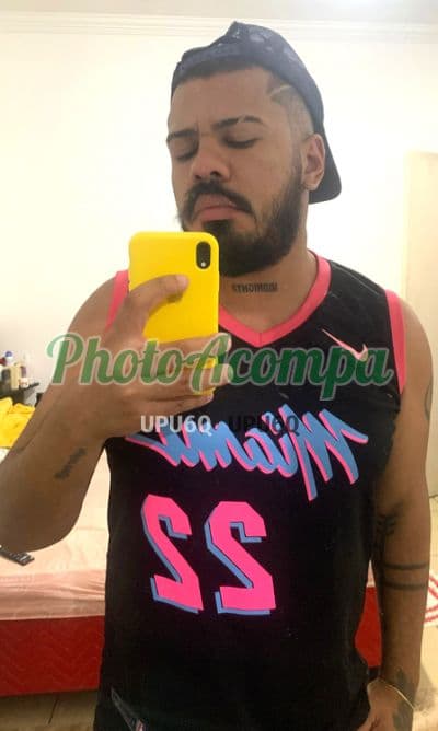 Acompanhante masculino em Sete Lagoas — beijo na boca, foto 2 de Pedro