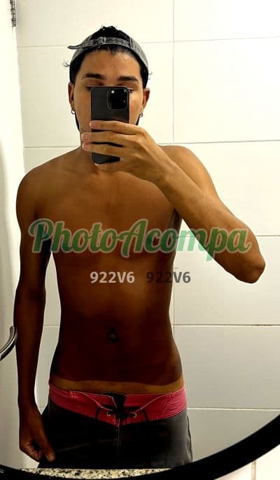 Acompanhante masculino em Rio de Janeiro com beijo na boca (4) — Pivete sagaz