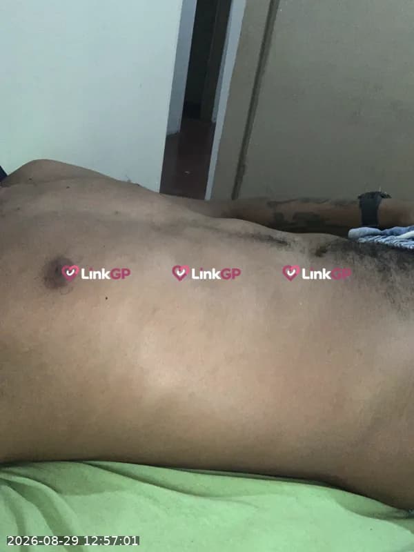 Acompanhante masculino magrinho em Santo Antônio do Descoberto