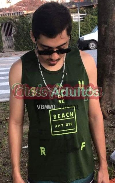 Putão — acompanhante masculino em Guarujá