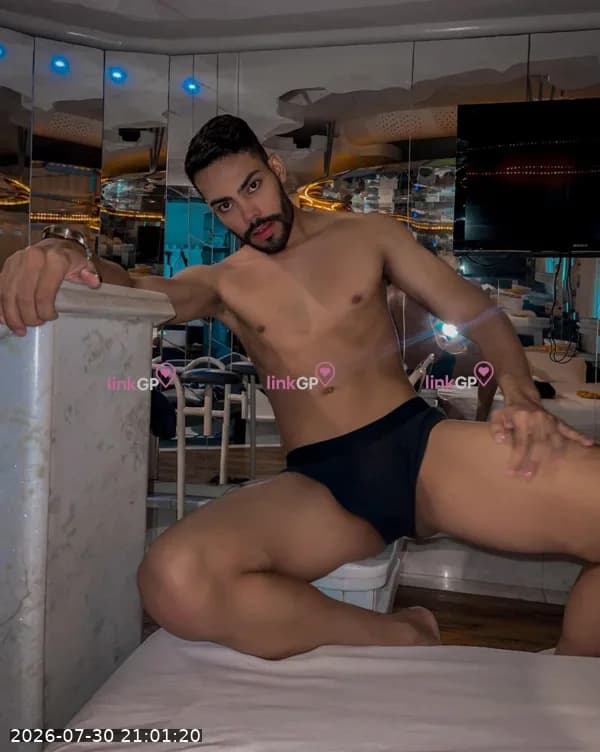 Acompanhante masculino alto em Belém — Puto Safado