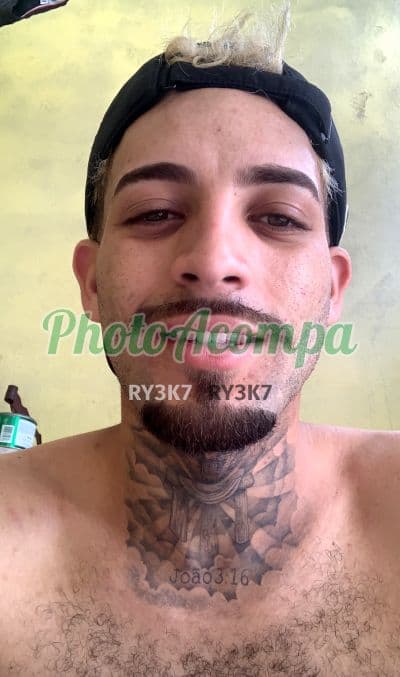 Acompanhante masculino em São Paulo com beijo grego (2) — Raavy