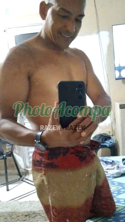 Acompanhante masculino em Caraguatatuba com beijo grego (2) — Régis