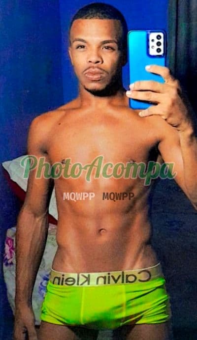 Acompanhante masculino em Rio de Janeiro com beijo grego (2) — Reinaldo Machado