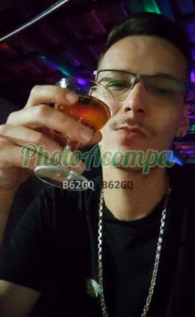 Acompanhante masculino em Osasco — beijo na boca, foto 4 de Renan Castanheira