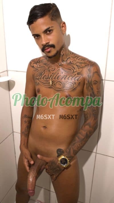 Foto 4: Acompanhante masculino em Salvador — beijo na boca, Riscado