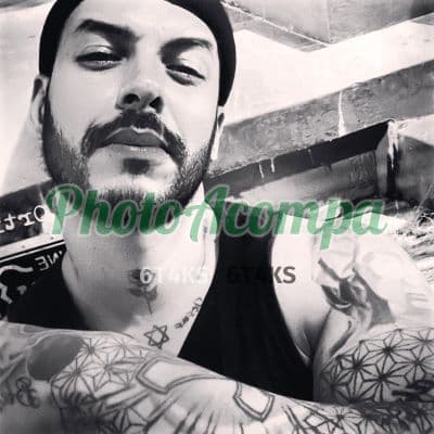 Acompanhante masculino em São Paulo com beijo na boca (2) — Rodrigo