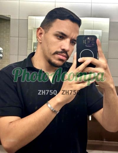 Acompanhante masculino em Goiânia com beijo na boca (2) — Safadin Dottt