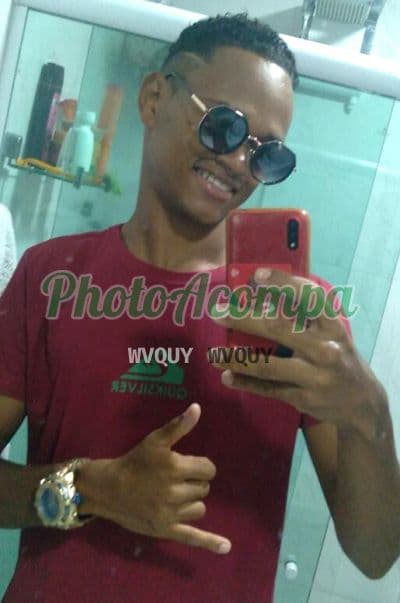 Acompanhante masculino em Salvador com beijo na boca (4) — Sandro