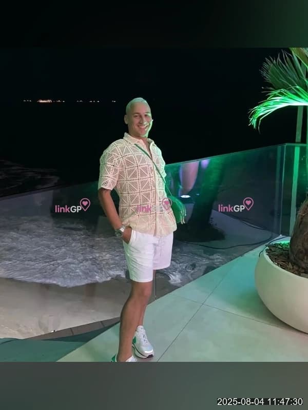 Acompanhante masculino apertadinho em Campo Grande, foto de perfil