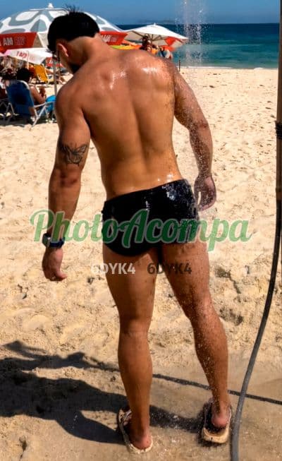 Acompanhante masculino em Rio de Janeiro com oral sem camisinha (4) — Theo Ferraz
