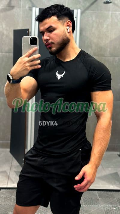 Acompanhante masculino em Rio de Janeiro — beijo na boca, foto 6 de Theo Ferraz
