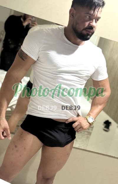 Acompanhante masculino em Recife — beijo na boca, foto 6 de Vittor
