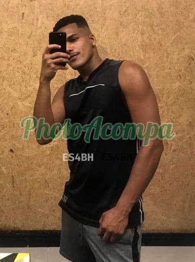 Acompanhante masculino em Florianópolis — beijo na boca, foto 2 de Wendell