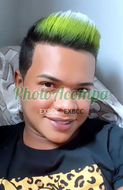 Acompanhante masculino em Campinas com beijo na boca (2) — Weslen