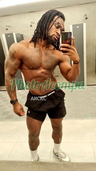 Acompanhante masculino em São Paulo com beijo na boca (2) — Will Duarte