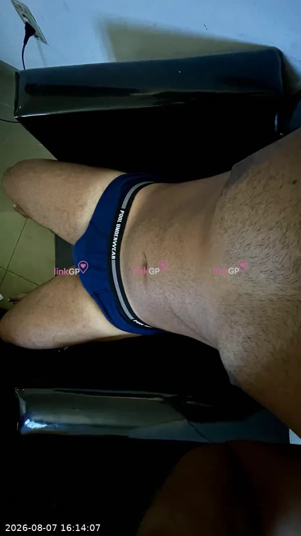 Acompanhante masculino cabelo liso em Niterói — Yure Massagem E Sexo, foto 3