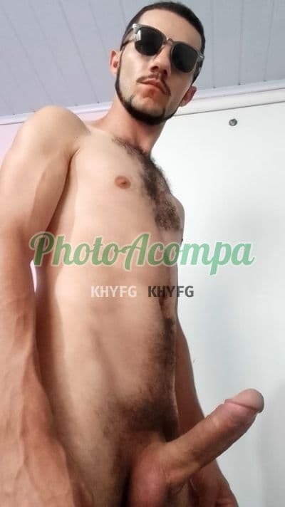 Acompanhante masculino em Curitiba com beijo na boca (2) — Zayan Pérez