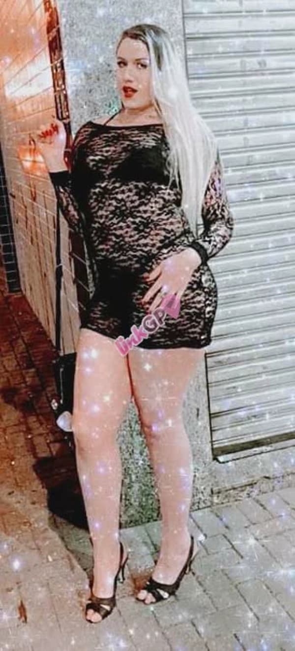 Travesti acompanhante em Fazenda Rio Grande — beijo grego, foto 4 de Ághatta