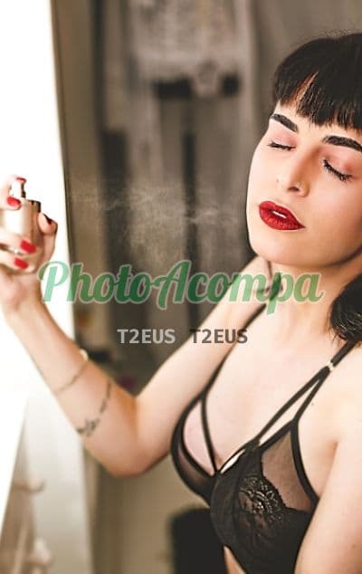 Travesti acompanhante em Rio de Janeiro — beijo na boca, foto 2 de Alice