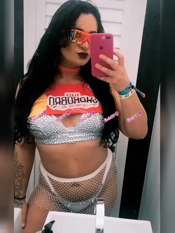 Travesti acompanhante alta em São João del Rei