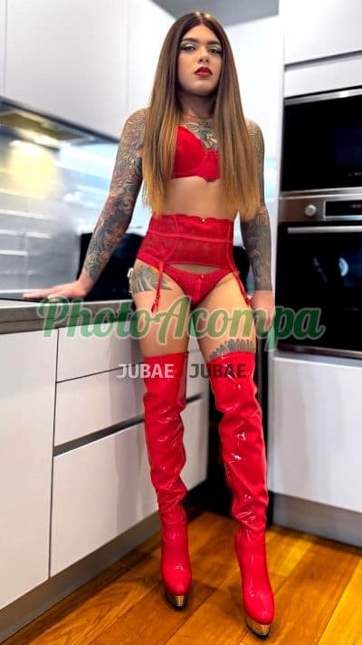 Travesti acompanhante em Rio de Janeiro — beijo na boca, foto 4 de Bia Falcão