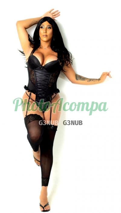 Travesti acompanhante em Uberaba com beijo grego (6) — Bianca Cortez