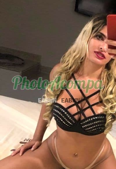 Travesti acompanhante em Rio de Janeiro — beijo na boca, foto 2 de Cikarelly Oliveira
