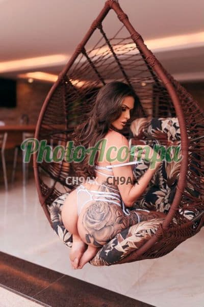 Travesti acompanhante em Betim com beijo na boca (2) — Dama de Pau