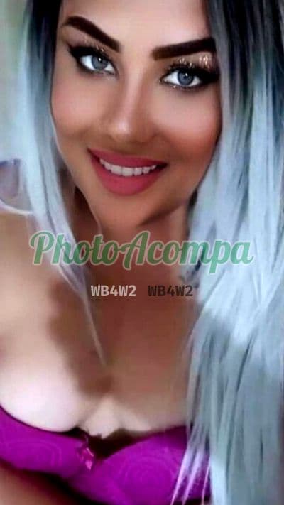 Travesti acompanhante em Itapema com garganta profunda (4) — Daniela Loren