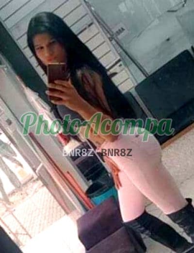 Travesti acompanhante em São Paulo com beijo grego (2) — Débora Boroskis