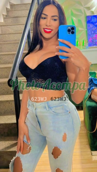 Travesti acompanhante imagem original em Aparecida de Goiânia, foto 6 de Debora Lopes sem local