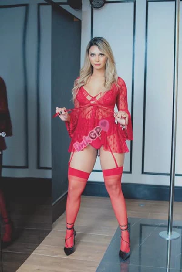 Travesti acompanhante apertadinha em Taubaté, foto 2 de Emily Santos