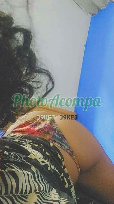 Travesti acompanhante em Brasília com beijo na boca (2) — Fernanda Mills