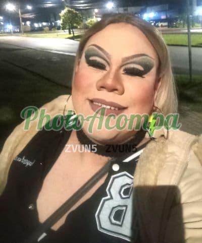 Travesti acompanhante em Curitiba — beijo na boca, foto 2 de Hellen Werneck