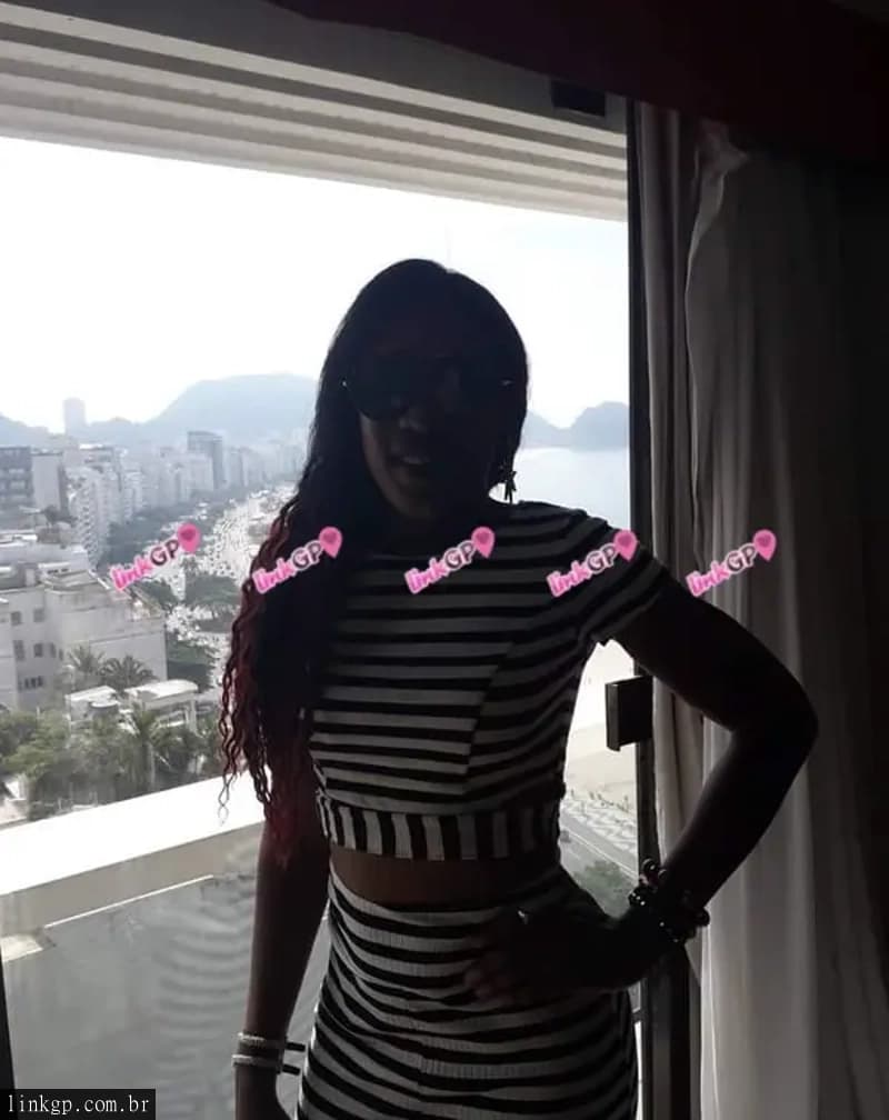 Travesti acompanhante em Barra da Tijuca — beijo grego, foto 6 de Isabella Monteiro