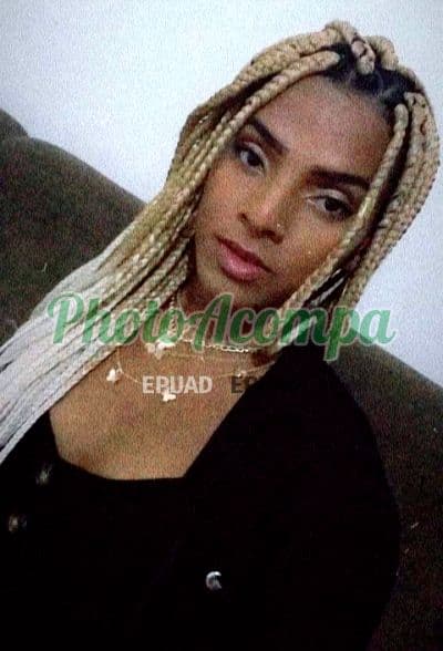 Travesti acompanhante em Piracicaba com beijo grego (2) — Jhenifer