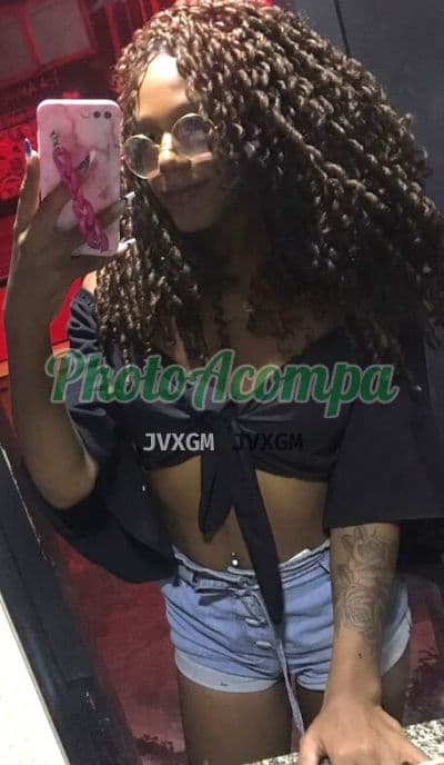 Travesti acompanhante em Nova Iguaçu — beijo na boca, foto 4 de Jhully